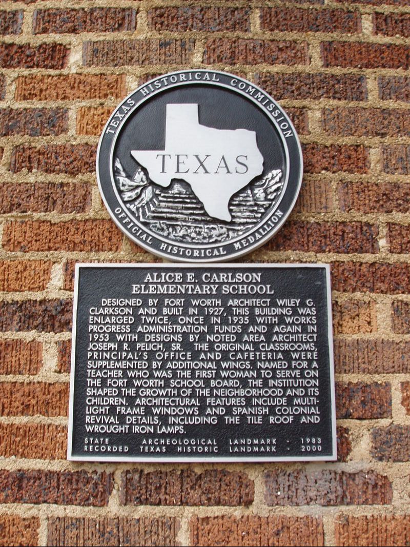 alice-e-carlson-elementary-school-texas-historical-markers